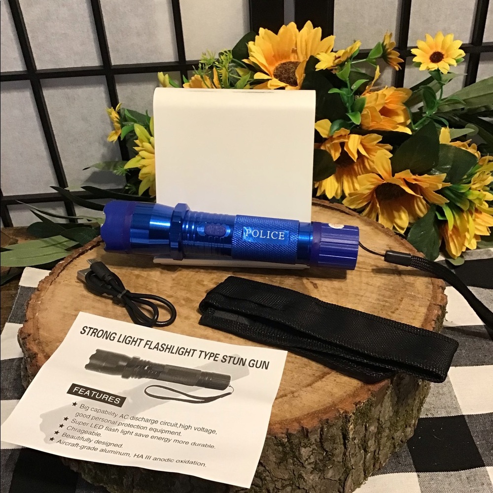 1101 type flashlight